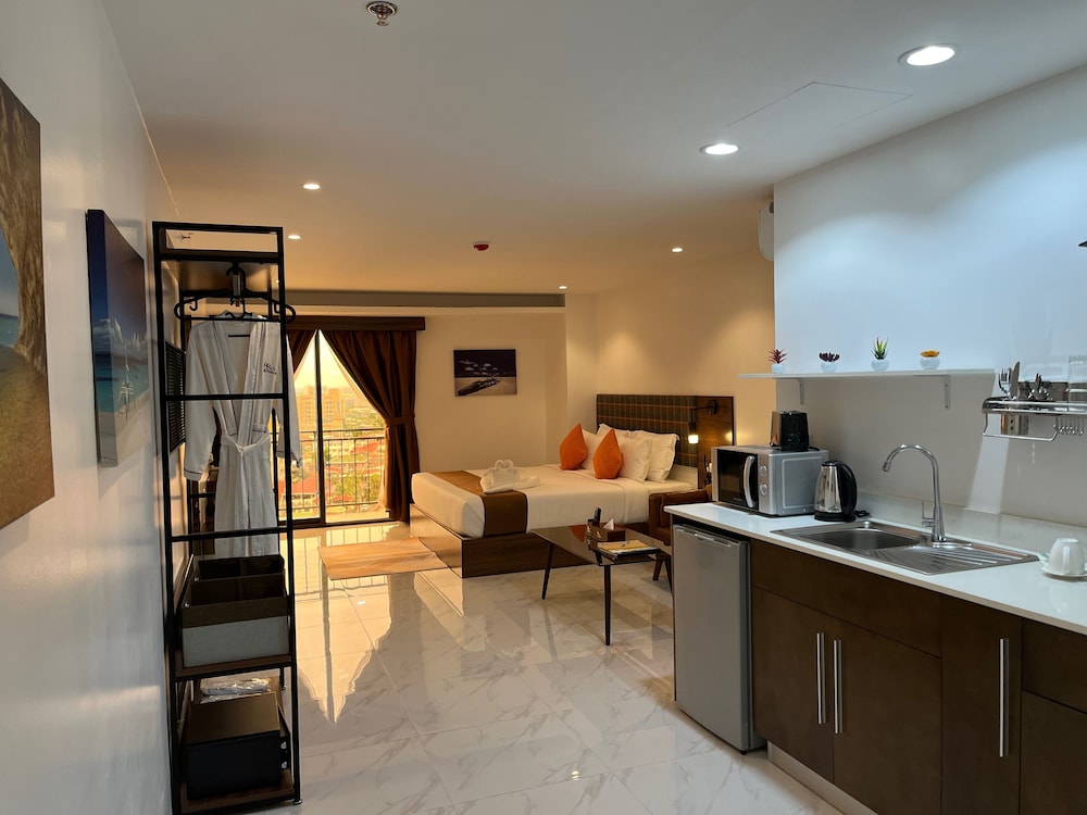 Premier Studio - Photo 2