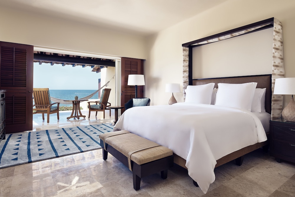 Oceanfront Plunge Pool Suite - Photo 2