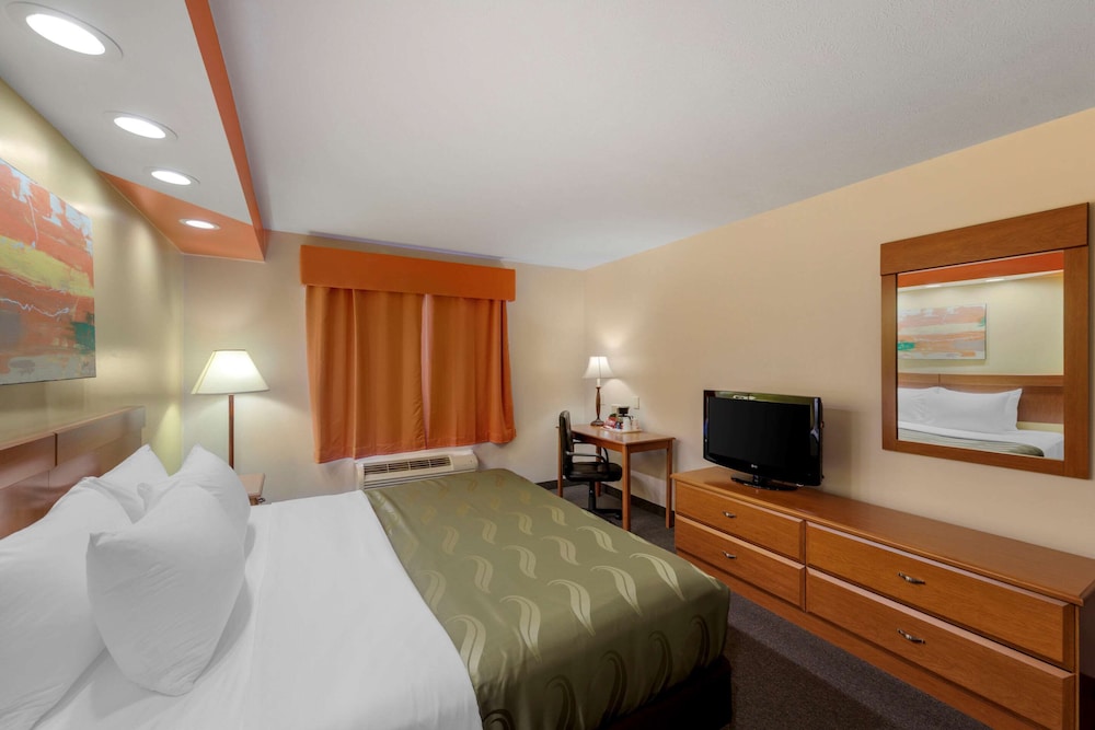 Room, 1 King Bed, Accessible, Non Smoking photo 3