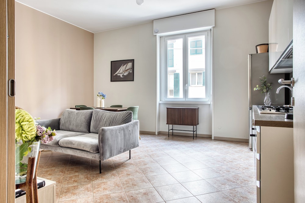 Deluxe Apartment, City View