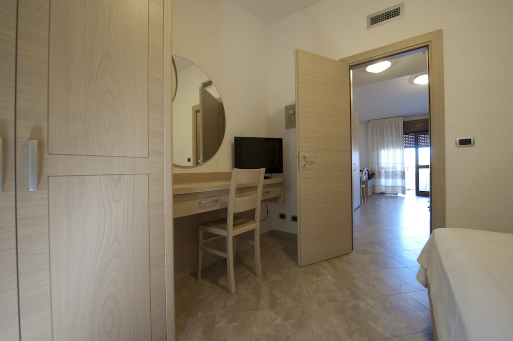 Superior Suite (2 Adults) photo 2
