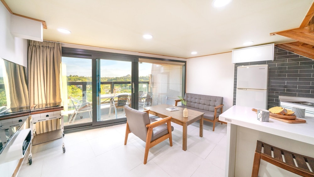 Basic Room, 2 Bedrooms (orange 2) - Photo 12