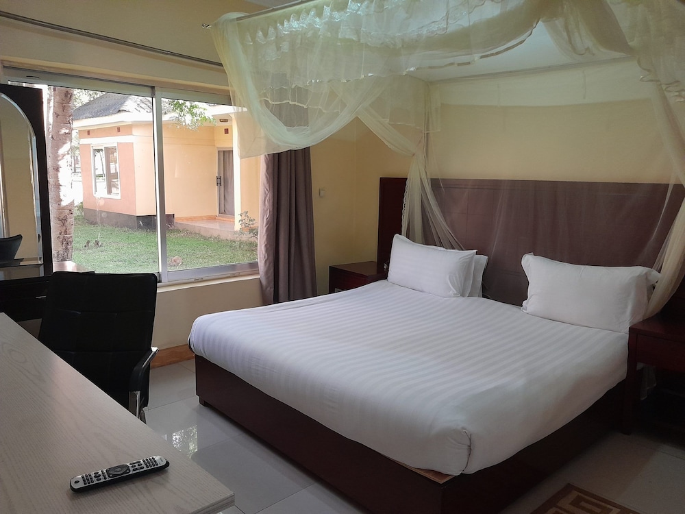 Luxury Villa photo 2