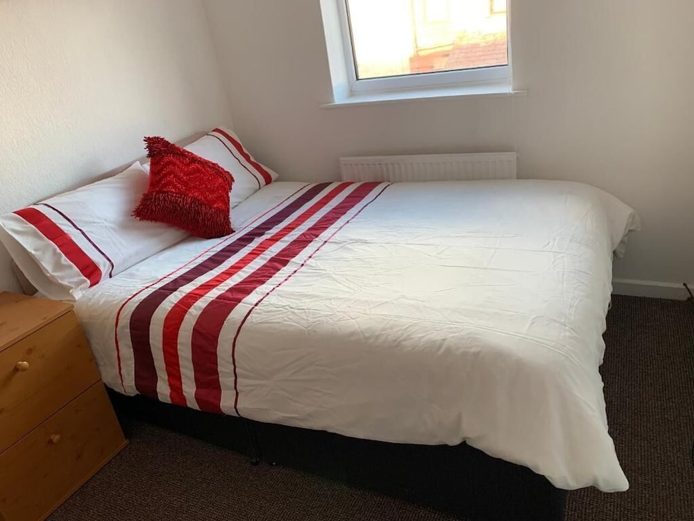 Basic Double Room - Red Room photo 2