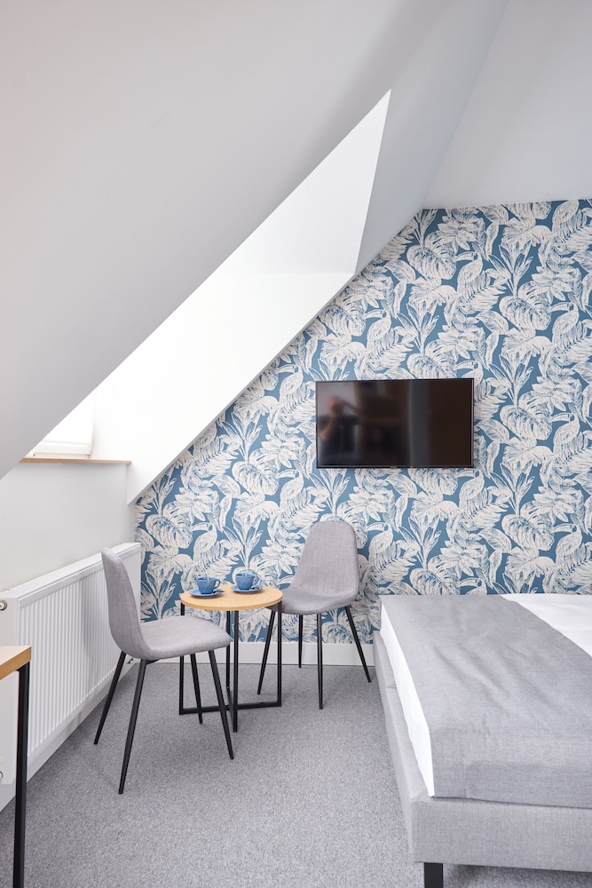 Standard Double Room - Photo 4