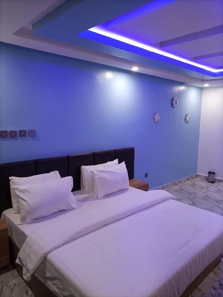 Royal Room photo 2
