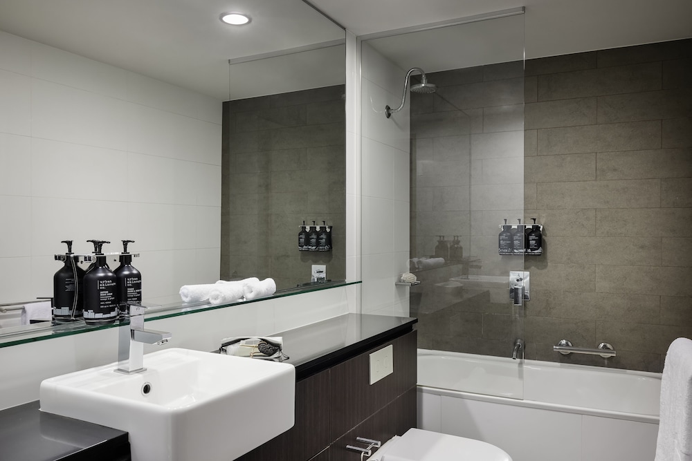 Two Bedroom Apartment - Photo 7