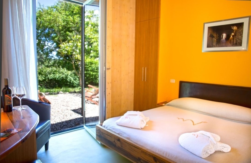 Double Room (Cantina Double With Garden)
