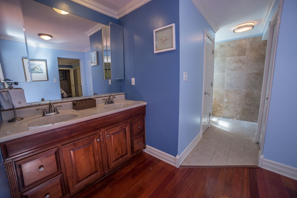 Suite, 2 Double Beds (Maine Stay) photo 3