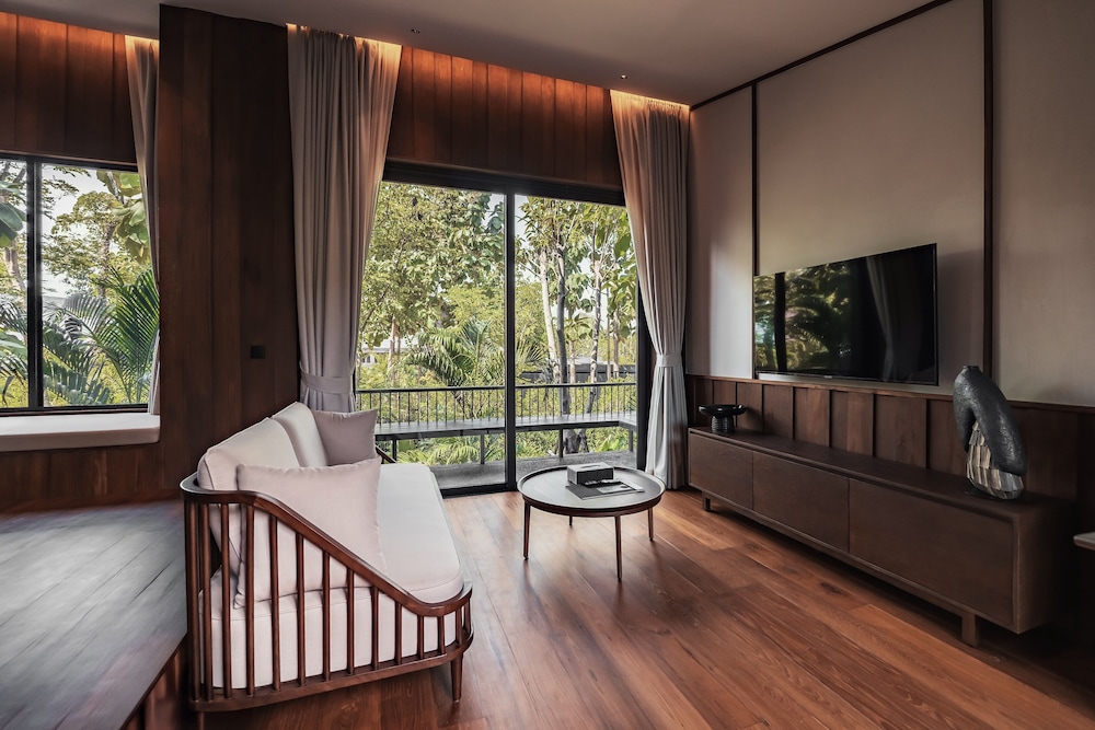Studio Suite, 2 Twin Beds, Balcony, Garden View photo 2