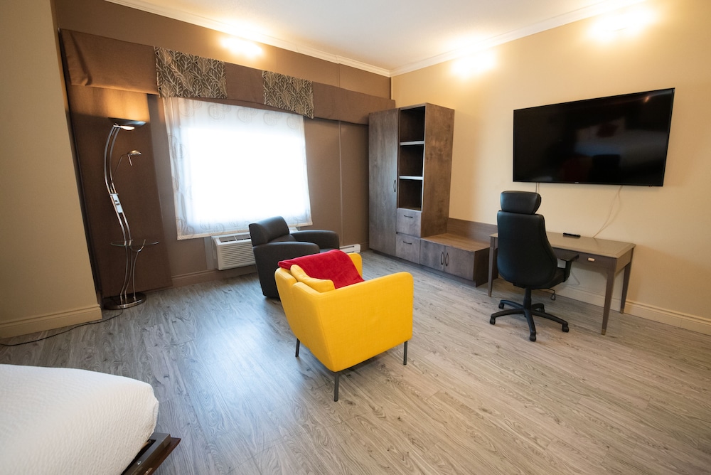 Executive Suite, 1 Queen Bed, Non Smoking - Photo 4