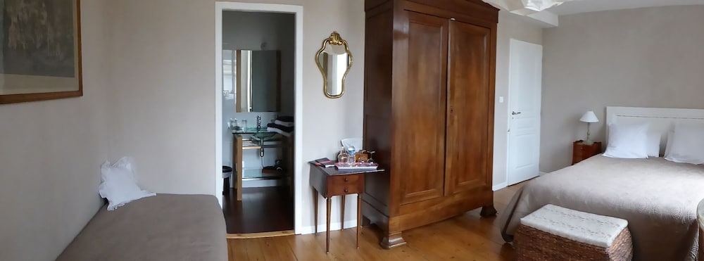 Family Room (Douce France) photo 1