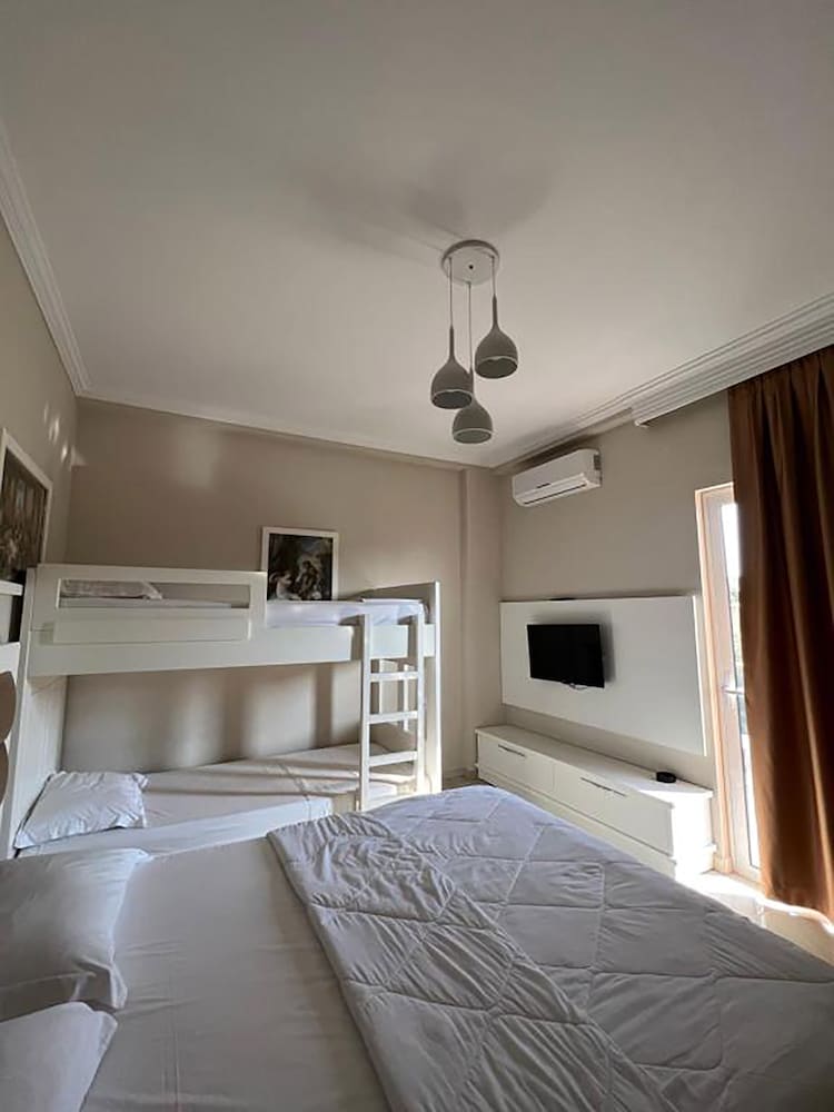 Quadruple Room, Balcony