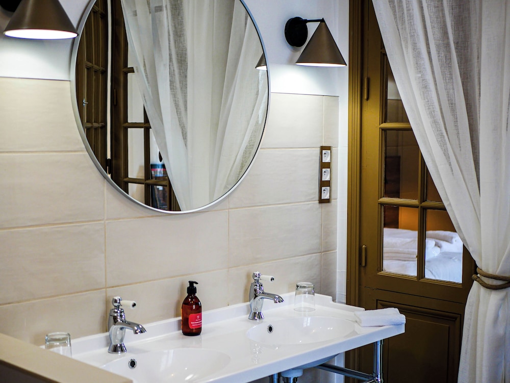 Premium Double Room photo 2
