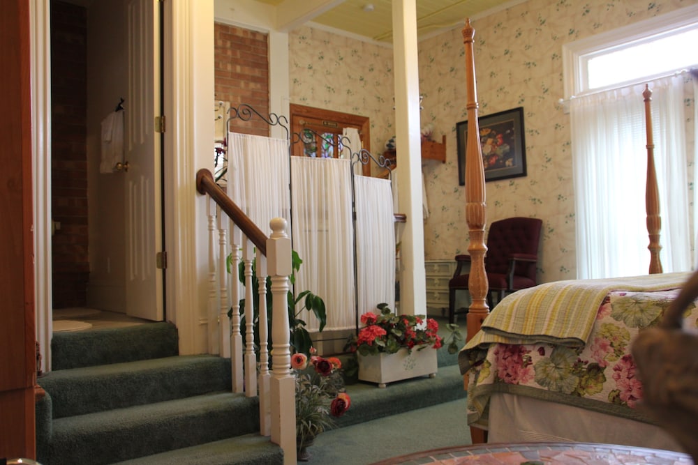 Secret Garden, Ground Floor photo 3