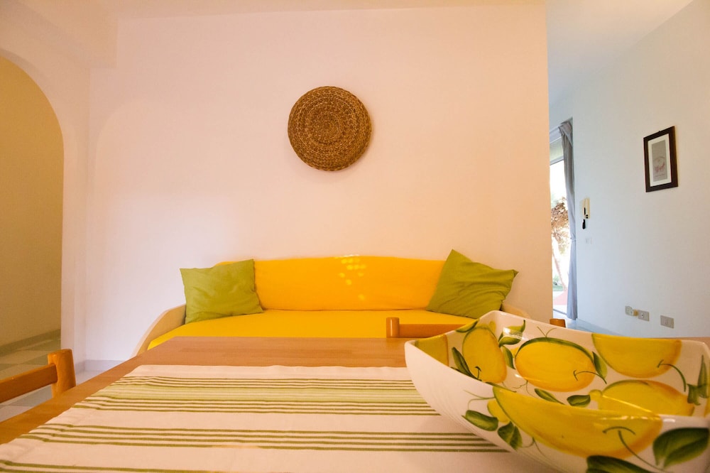 Senior Apartment, 2 Bedrooms, Tower photo 2