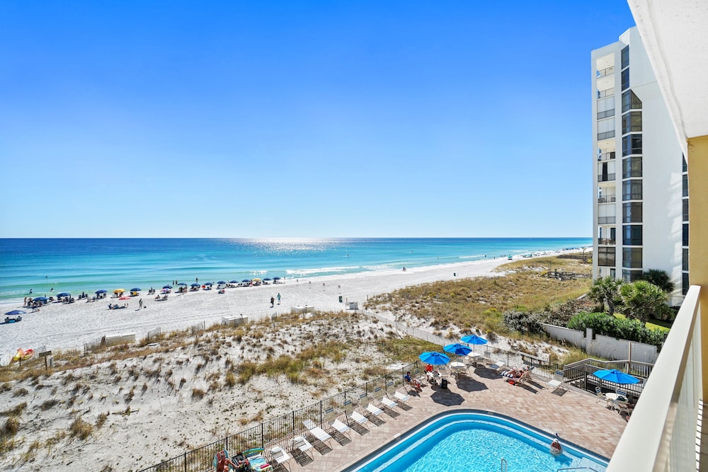 Condo, 1 Bedroom, Beach View (408) photo 2