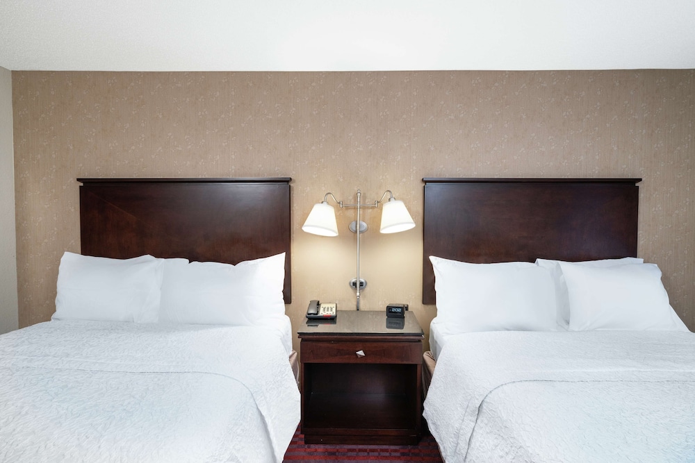 Classic Room, 2 Queen Beds, Accessible, Bathtub - Photo 2