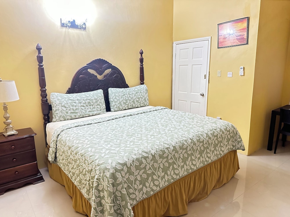 Honeymoon Room photo 2