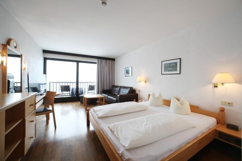Double Room (Budget) photo 3