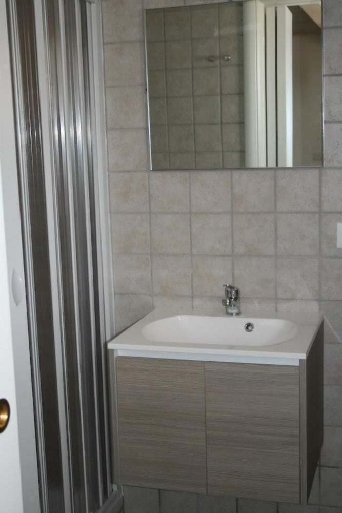 Standard Double or Twin Room, Ground Floor photo 3