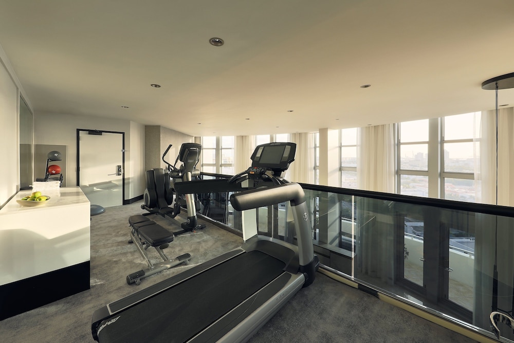 Presidential Studio Suite, Balcony, City View (Vice Presidential City Skyline View)
