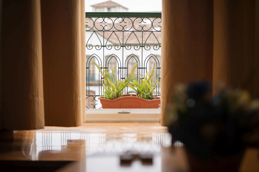 Suite - Photo 9