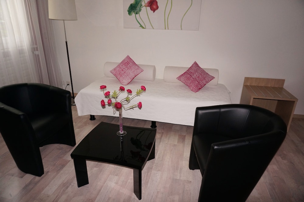 Junior Suite, Garden Area photo 1