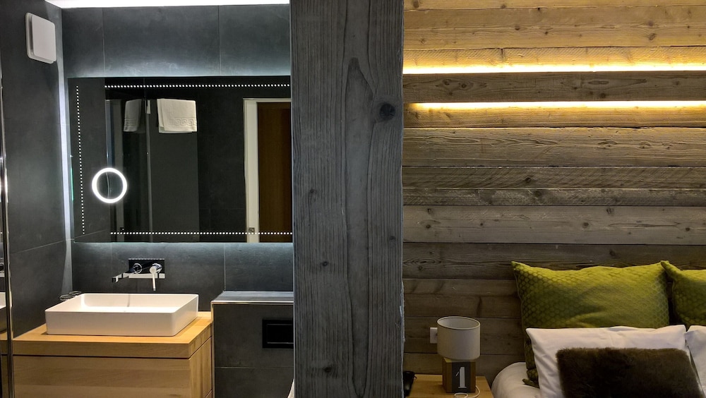 Superior Triple Room photo 2
