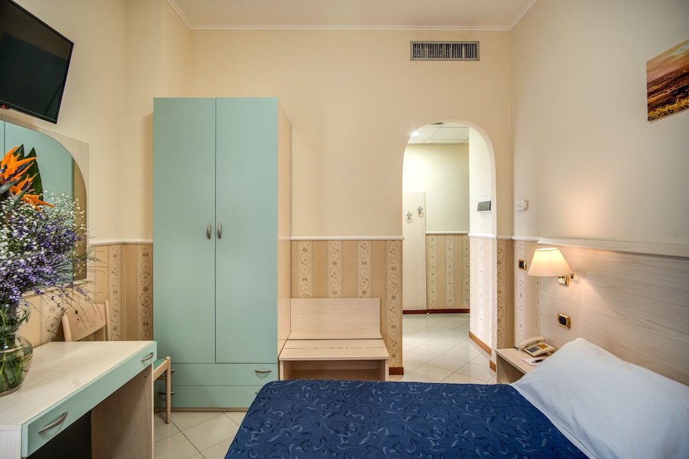 Hotel Ottaviano Augusto - Photo 30