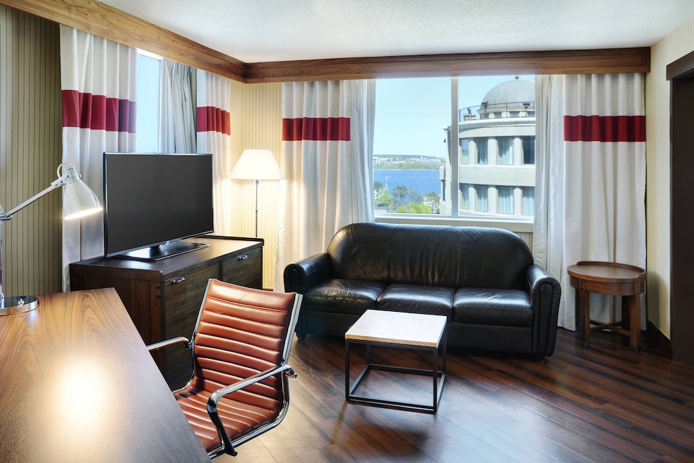 Junior Suite, 1 Bedroom - Photo 3