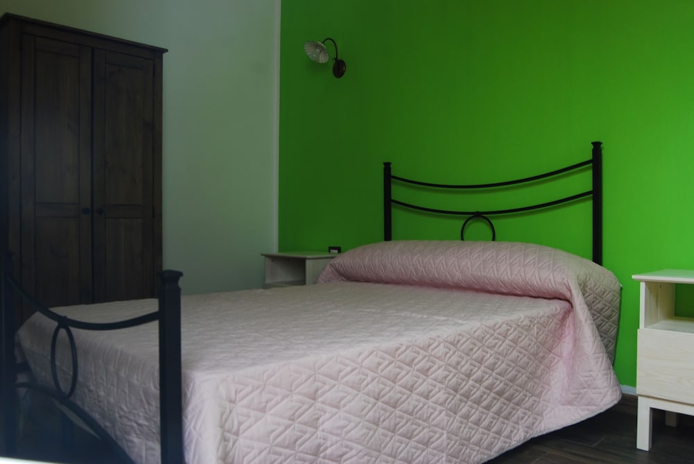 Economy Double Room, Private Bathroom (External)