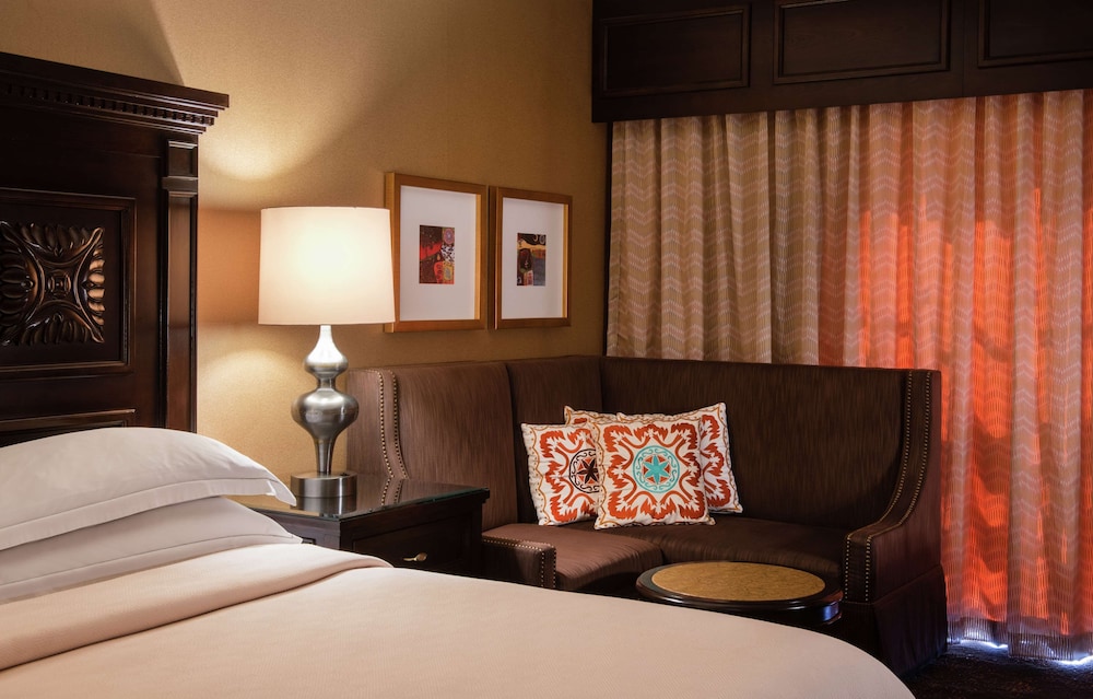 Room, 1 King Bed, Accessible, Allergy Friendly (Mobility, Roll-in Shower) - Photo 6