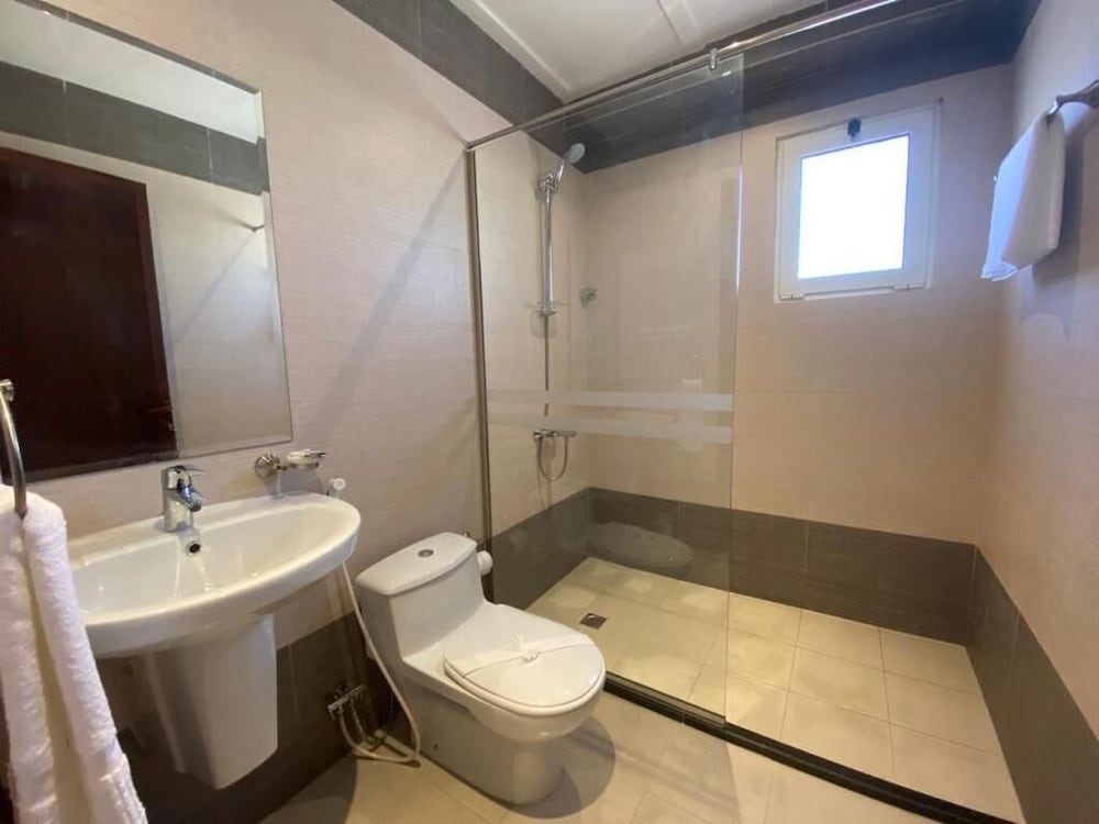 Deluxe One Bedroom Apartment - Photo 3