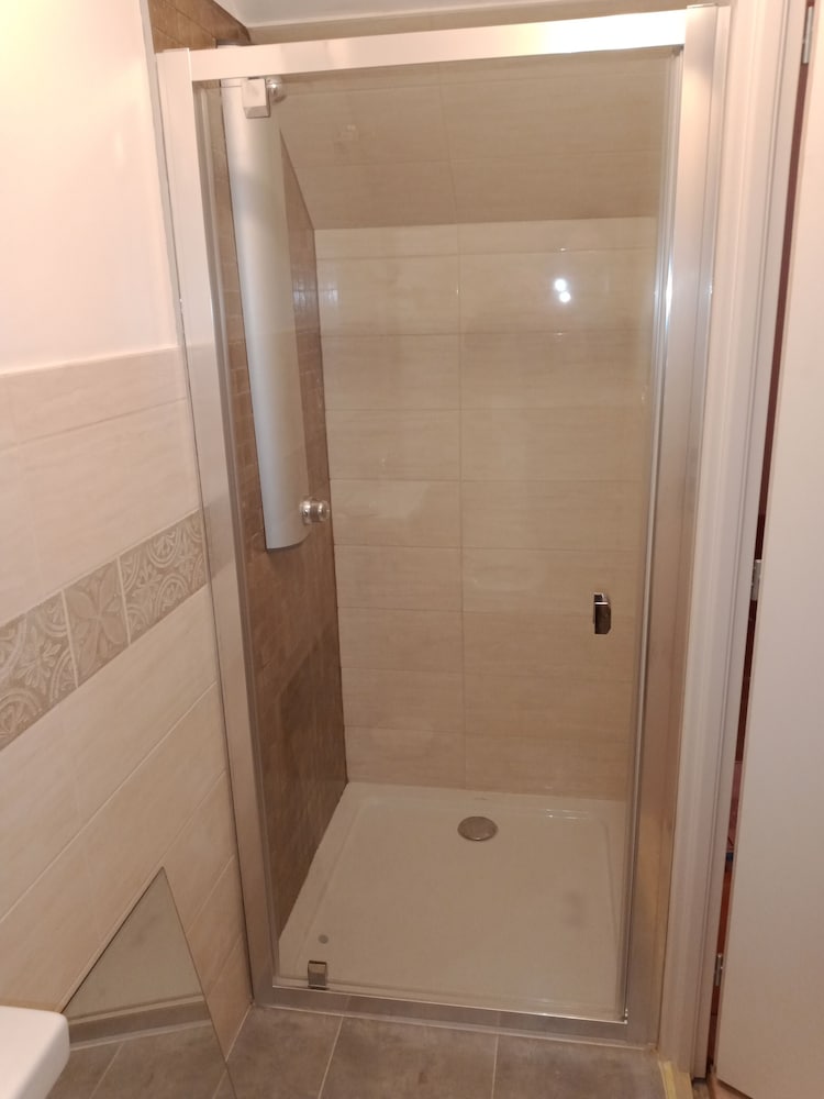 Basic Room photo 2