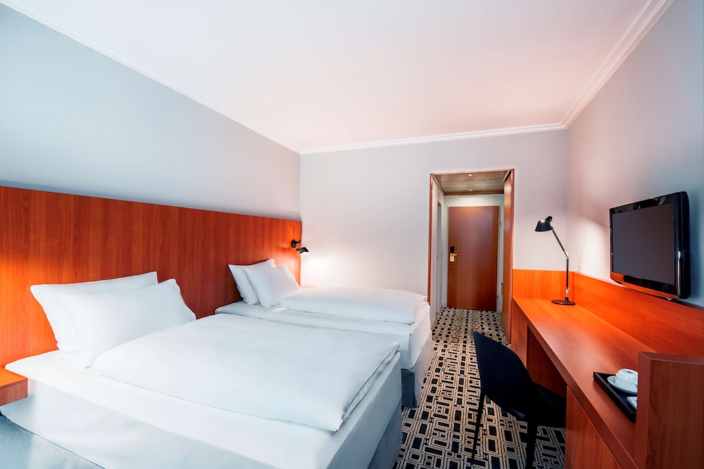 Standard Room (Extra Bed 3 adults)