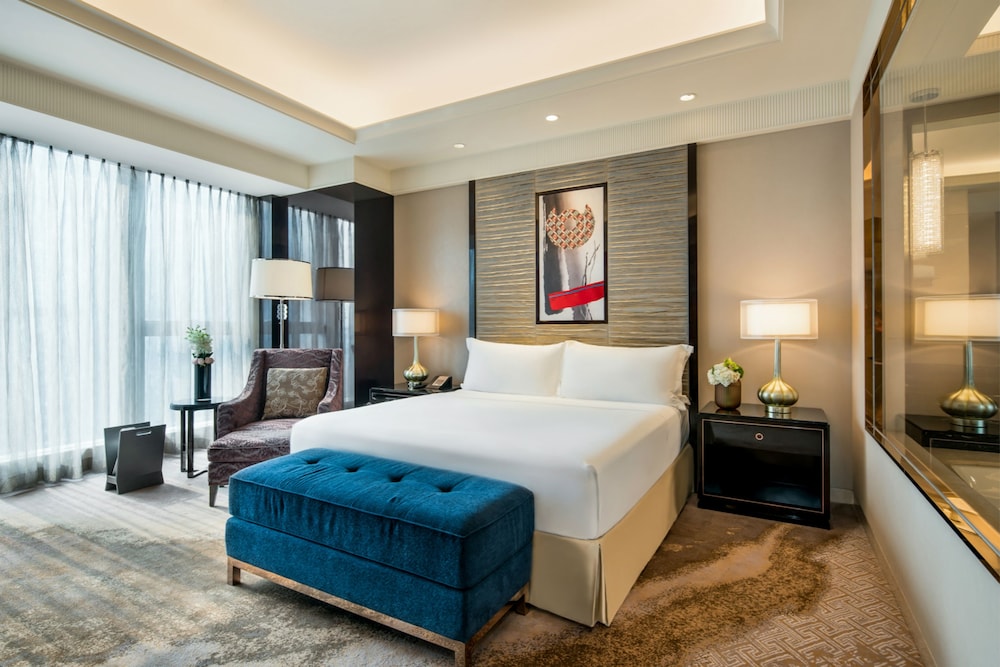 Deluxe Room, 1 King Bed