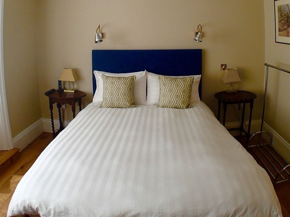 Double Room, Ensuite (Room 6)