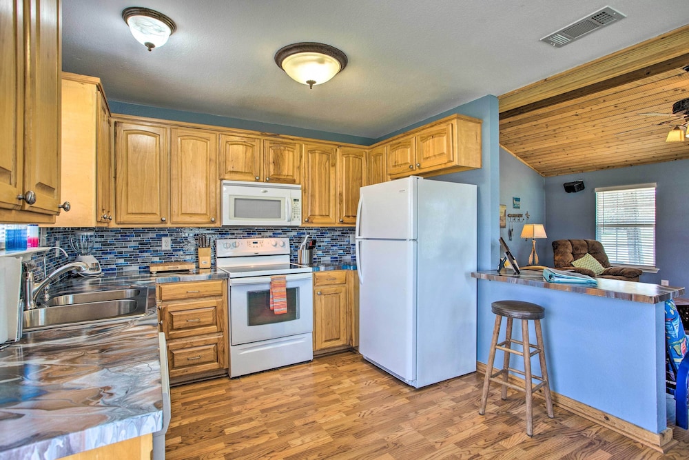 House (2 Bedrooms) photo 3