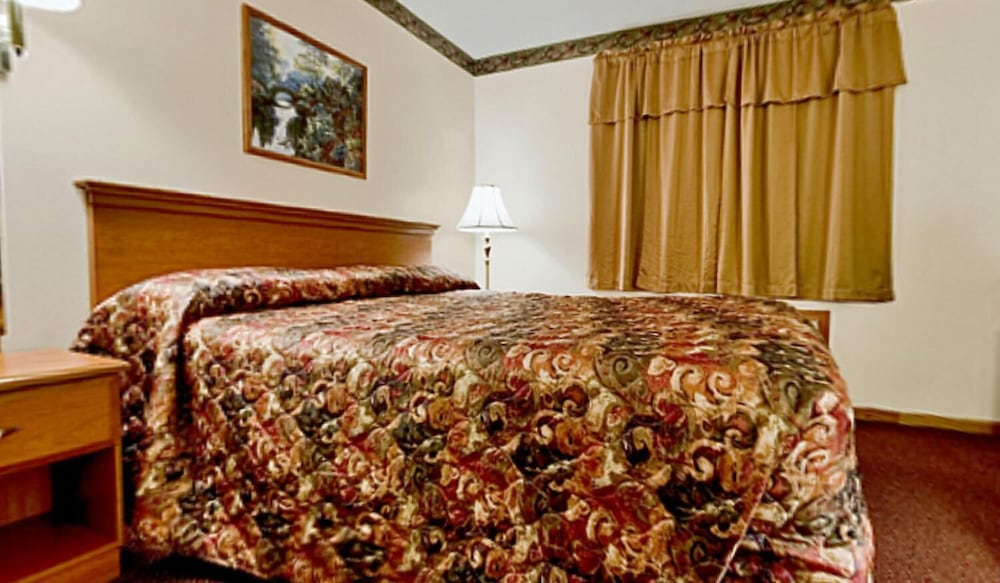 Standard Suite, 1 King Bed