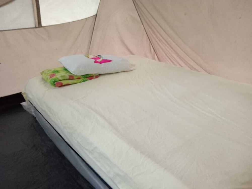 Tent, 2 Queen Beds photo 2
