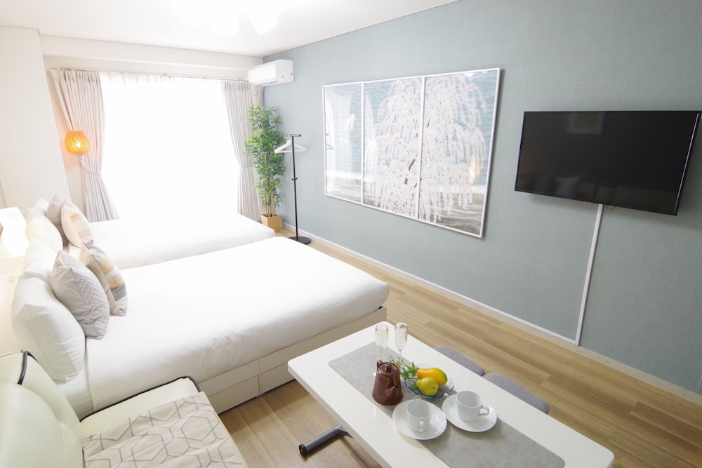 Room 406