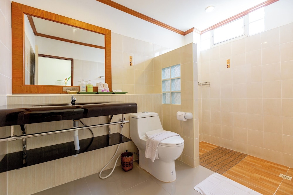 Premier Twin Room photo 2