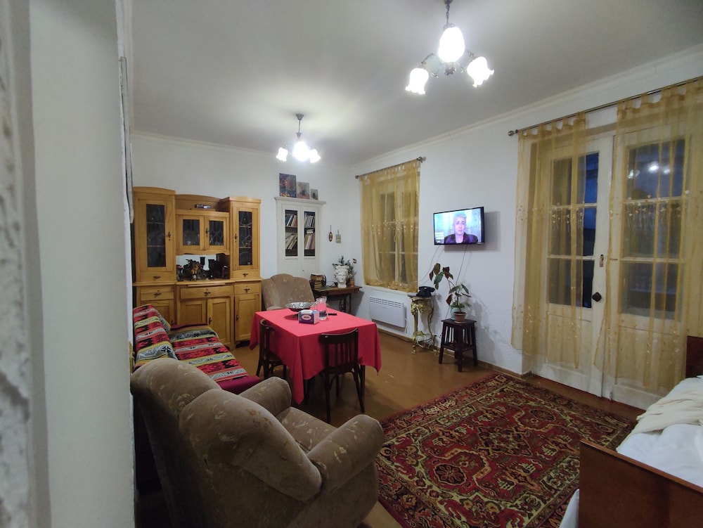 Family Apartment photo 2