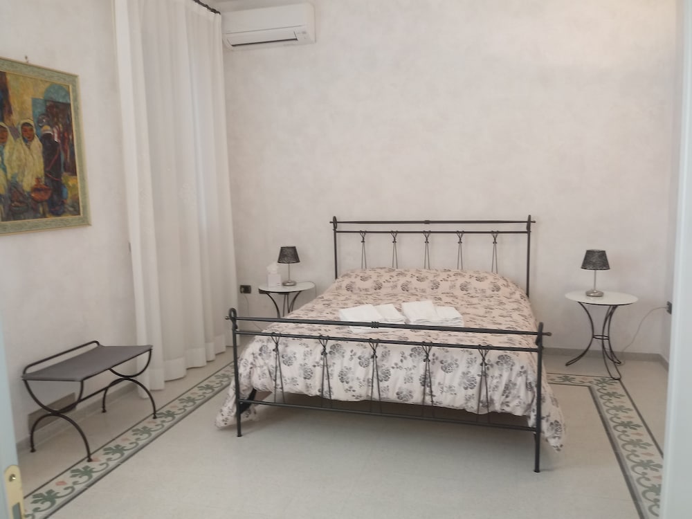 Standard Double Room, Private Bathroom, Garden View photo 3
