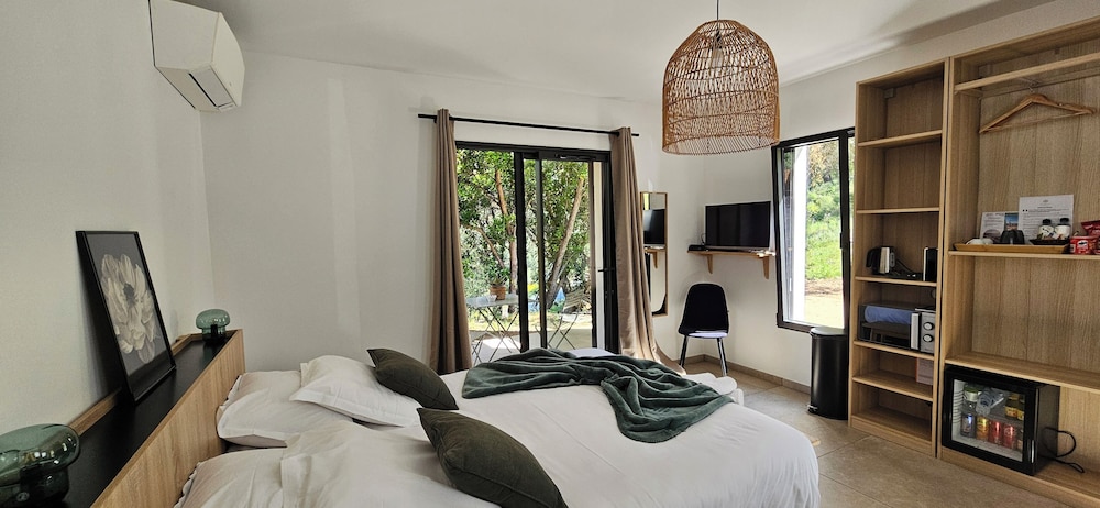 Comfort Double Room, 1 Queen Bed, Garden View