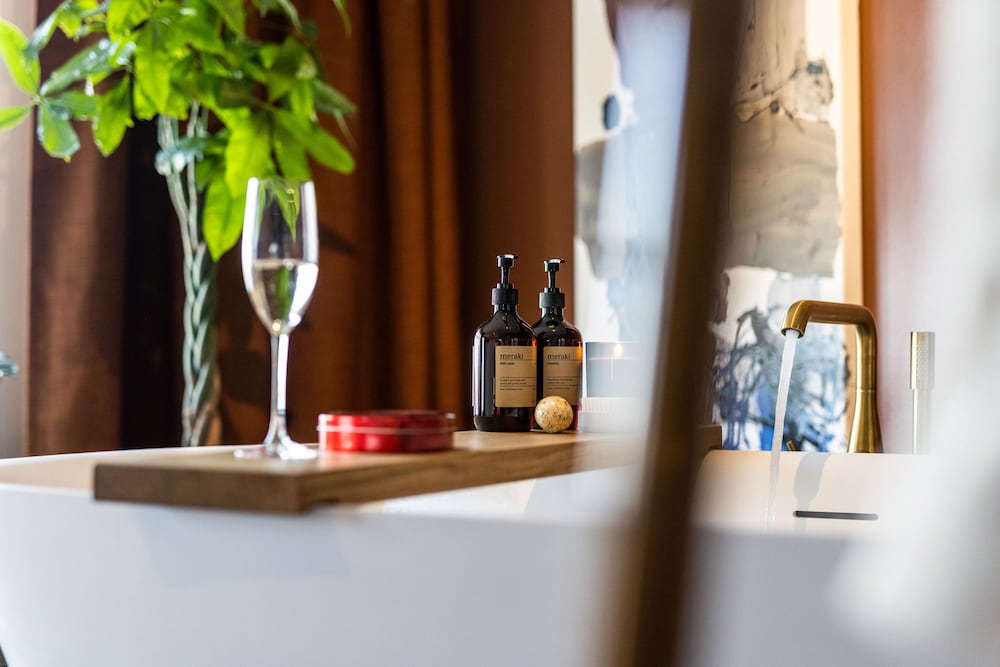 Exclusive Suite, Harbor View - Photo 11