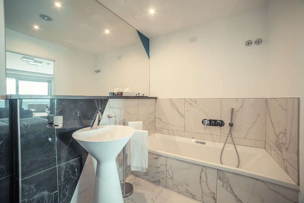Junior Suite (NAUTILUS) - Photo 19