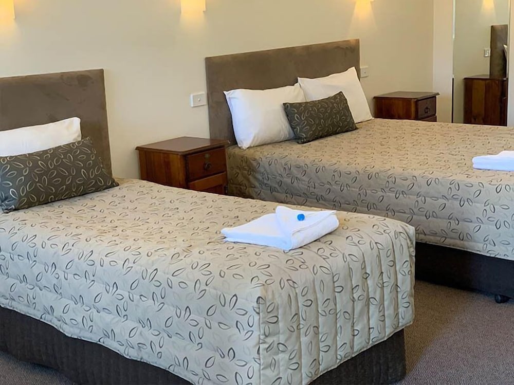 Superior Double or Twin Room, Accessible, Garden View photo 3