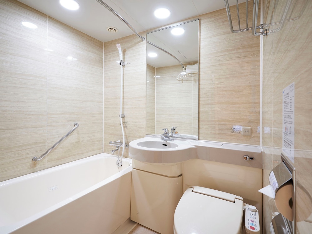 Standard Room, 1 Double Bed, Non Smoking (18 sqm) [20min by train from Hiroshima Station] - Photo 4